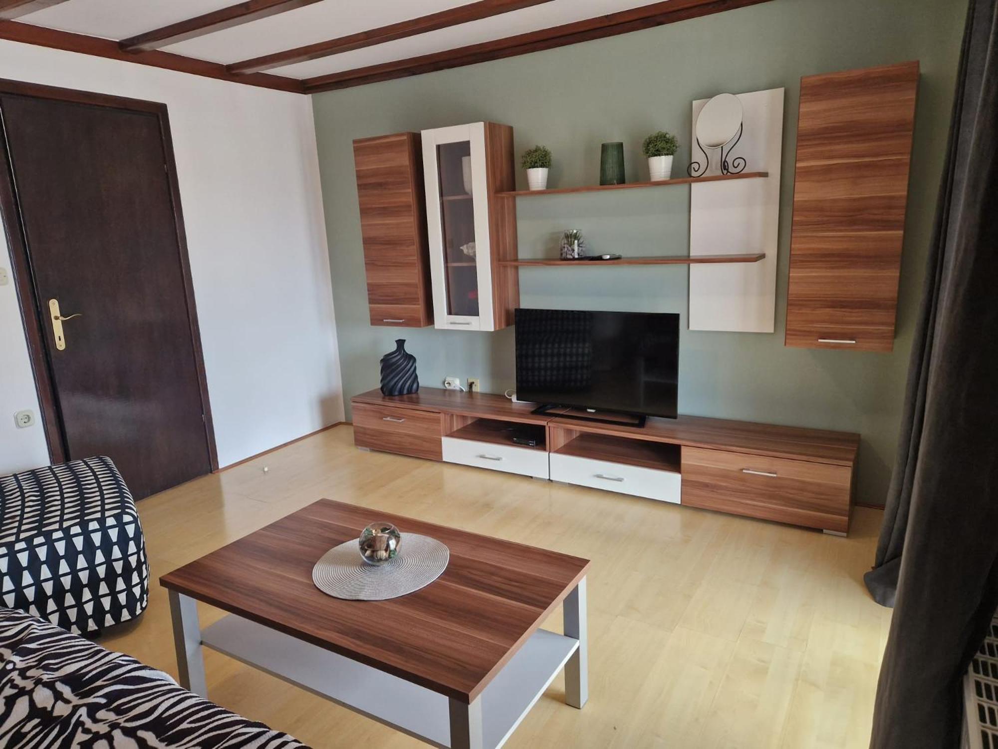 Tony Apartments 로비니 외부 사진